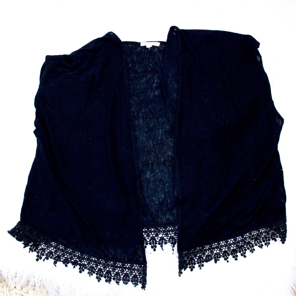 So Rad Black Chantilly Trimmed Light Kimono Topper